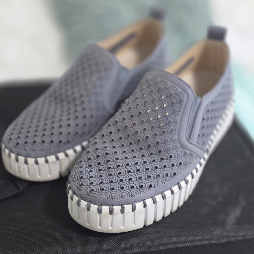 Ilse Jacobsen Blue Slip-On Loafers
